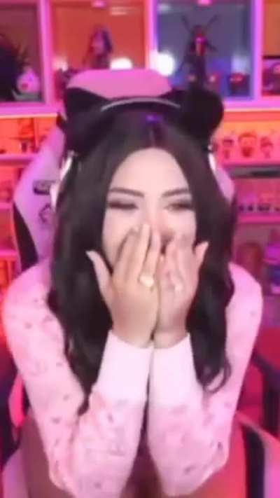 👀
