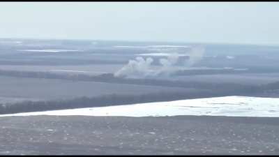 Vugledar ruzzian garbage attack… -35 vehicles 🔥