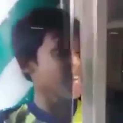 :v
