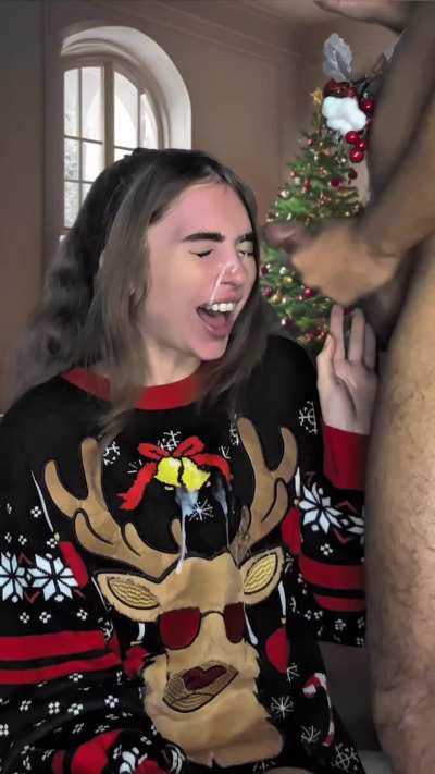 Christmas sitcom parody ends with facials for the whole family