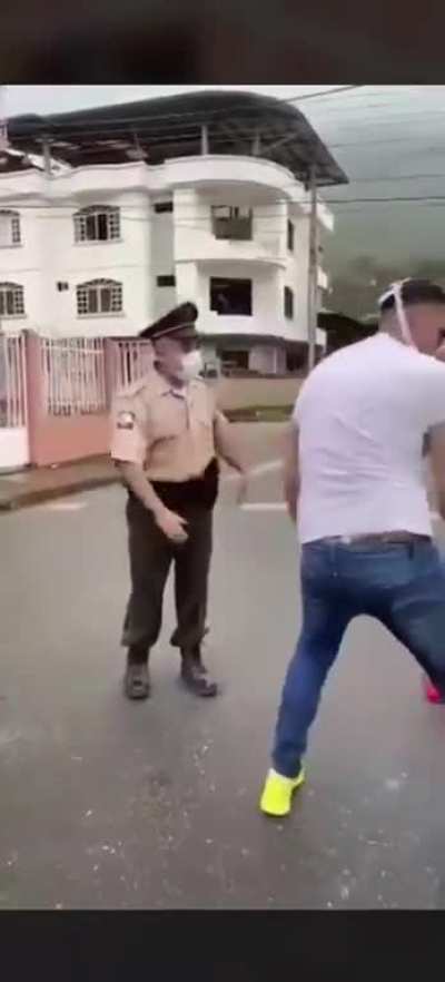 Mask kha hai?