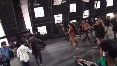 Katrina Kaif Dhoom 3 BTS_1