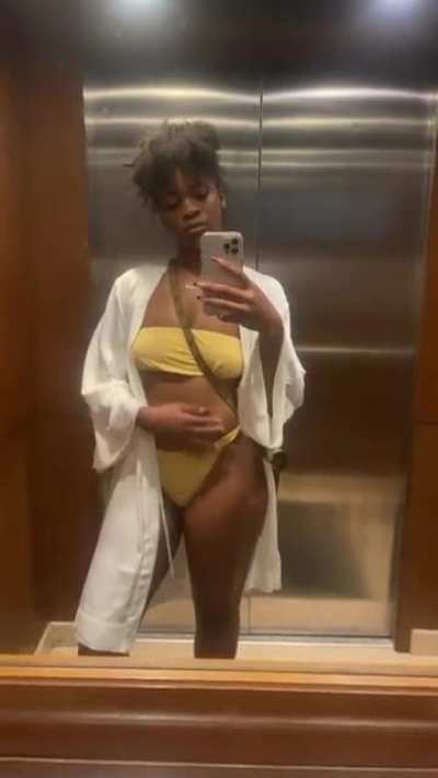 Ari Lennox