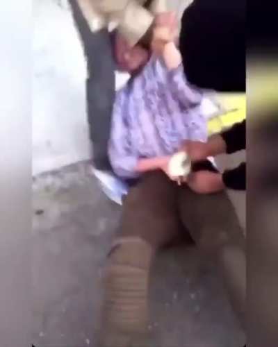 Just film this guy getting robbed, don’t interfere