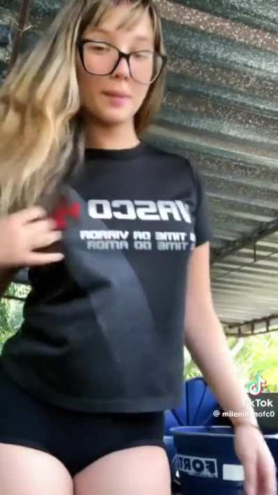 Ela é demais