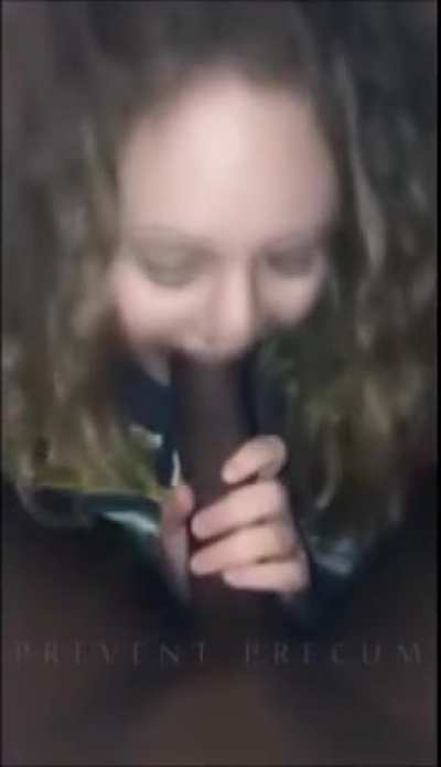 Cheerleader sucks bbc