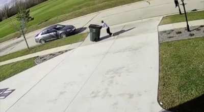 🗑