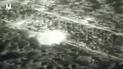 Ukrainian Mortar hits a Russian group in Avdiivka the aftermath shows 7 casualties 