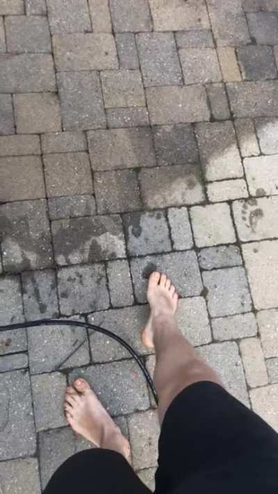 Pressure washer 😬