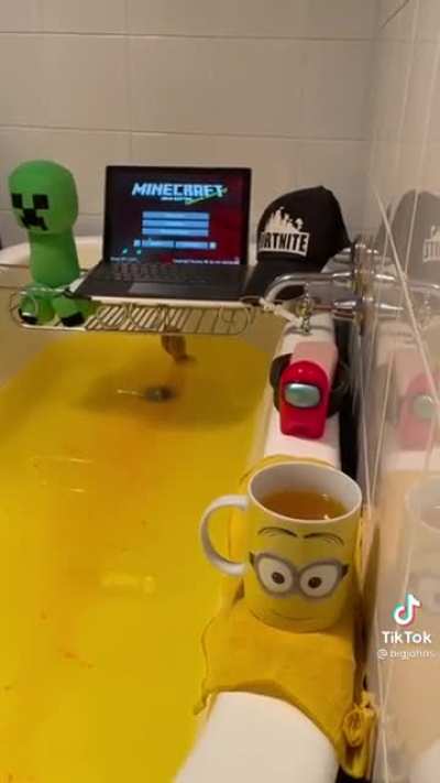 Pyro's Gamer Room ( Very Pog and epicc )