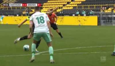 Dortmund [1]-1 Bremen - G. Reyna 29' (great goal)