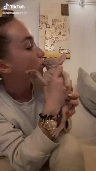 Why tf is she sniffing it
