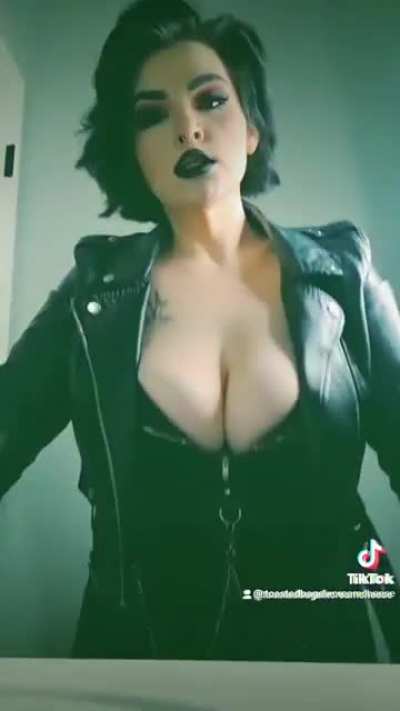 Goth mommy millkers