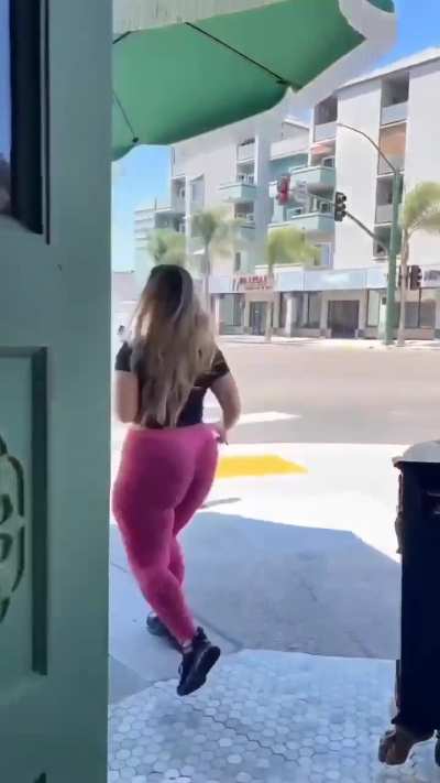 Nice strut