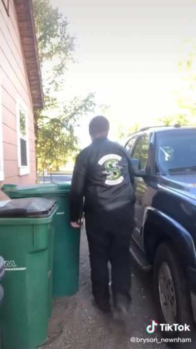 The way he slides past the trash cans