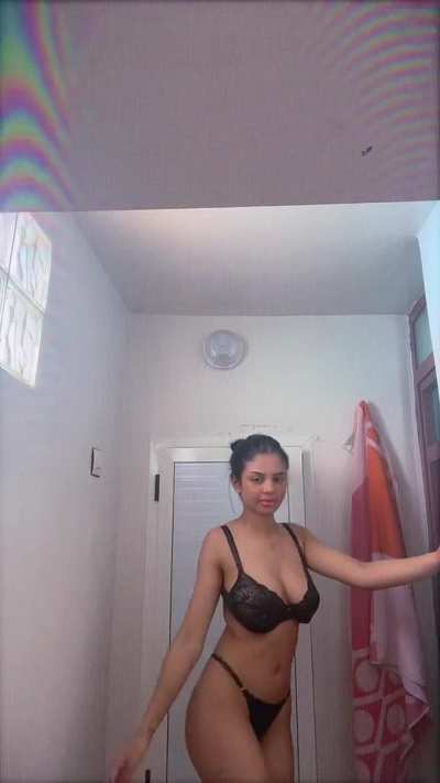 I'm home alone.. please cum over