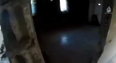 Syrian rebels sneak up and kill SAA soldier (unknown date/area)