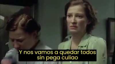 Hitler se entera de que se destaparon las estafas de las fundaciones.