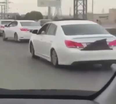 :/