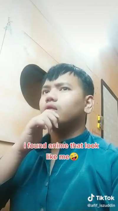 Cringe anime fan.