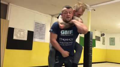 How to escape a rear chokehold