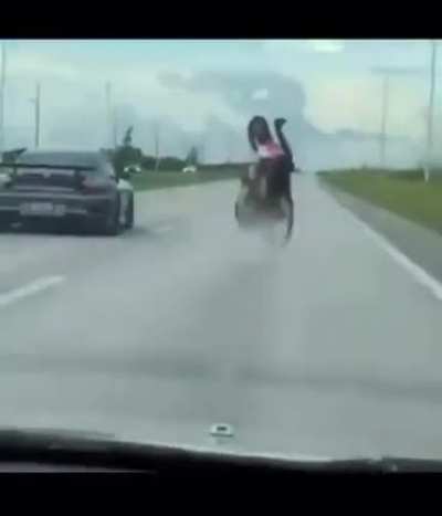 Drag race, Motorcycle vs Sports Car
