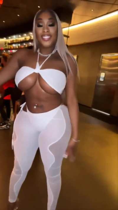 💥