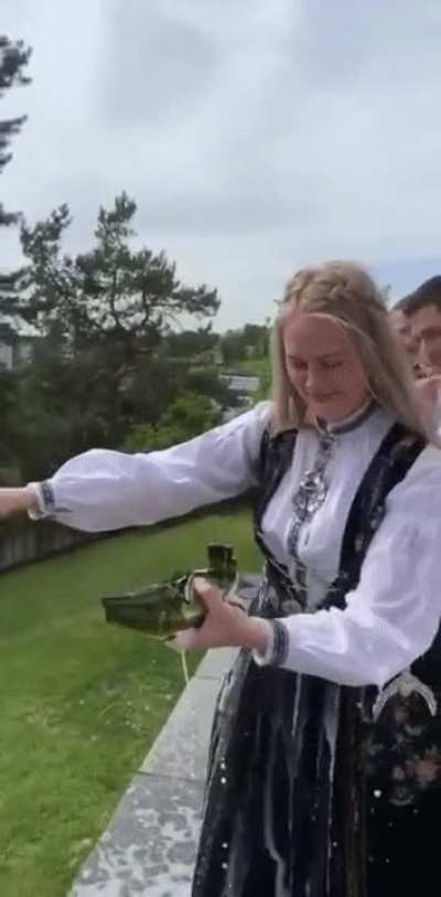 HMC while I open this bottle of champagne