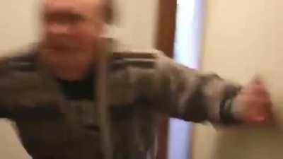 Cet