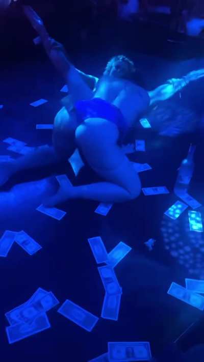 Adriana Chechik and Manic Matilda live show