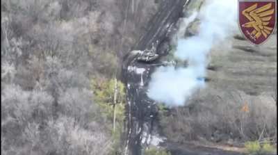 ua pov. Ukrainian soldier steps out behind a Russian tank and hits it at near point blank range