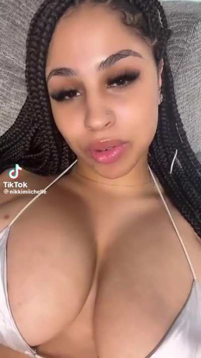 @nikkimichelle