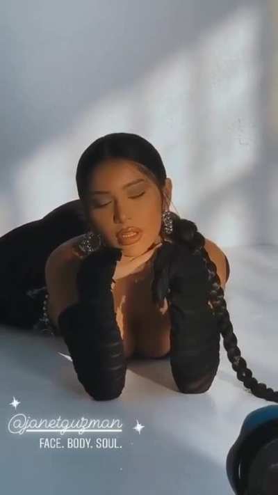 Wonderful Cleavage