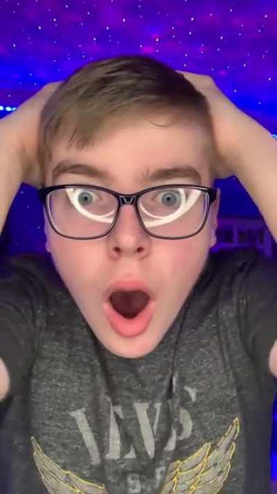 This kid pretending to be shocked at kids nearly dying 😭