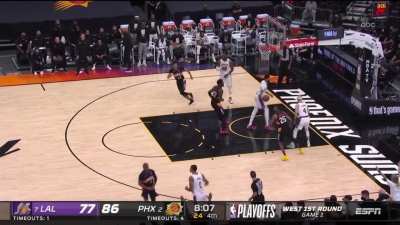 [Highlight] Chris Paul hits the awkward tough shot