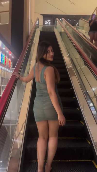 Yashika Anand