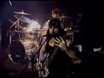 Mortician - Chainsaw Dismemberment Live 2002 (very epic)