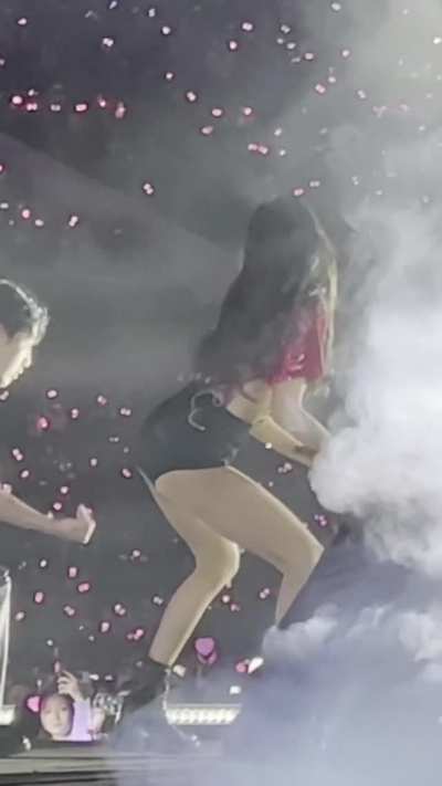 Lisa's perfect ass