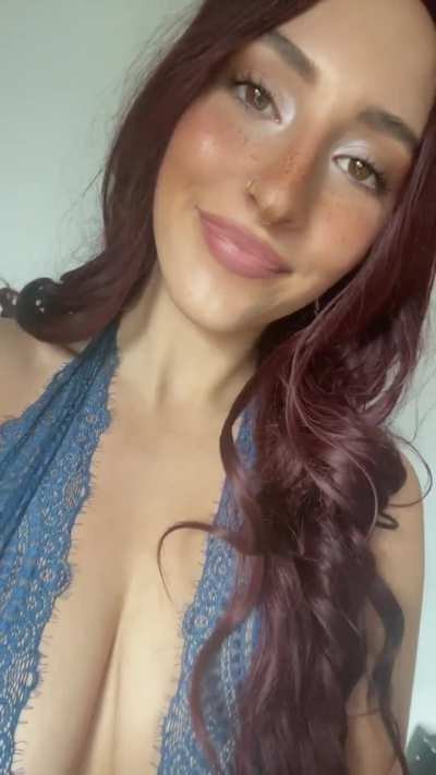 Madeline Taylor (@red<wbr>madel<wbr>inexx<wbr>)