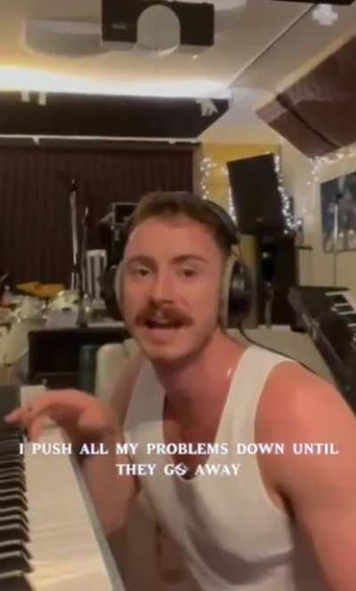 2meirl4meirl