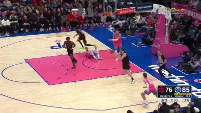 [Highlight] Raptors-Wizards put on a brickfest that the commentators cue the music themselves