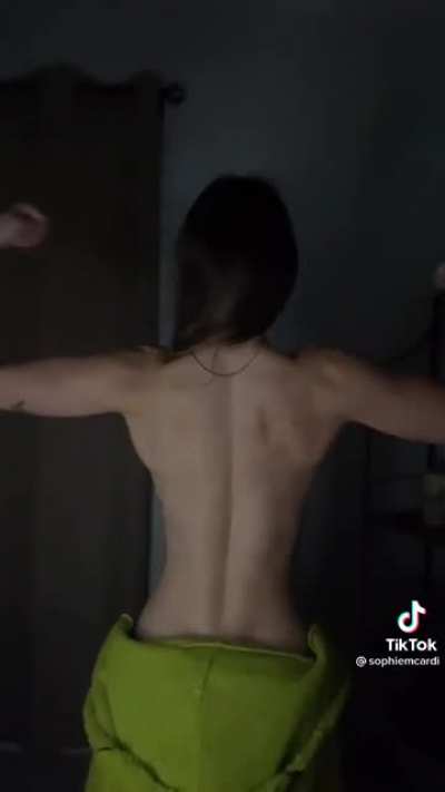 Skinny girls with muscles