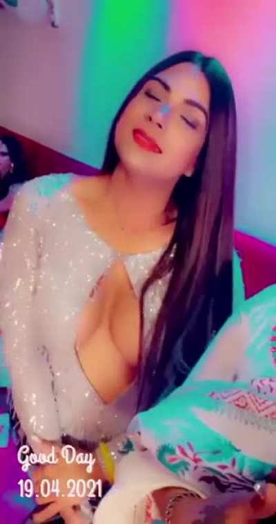 ts shanaya