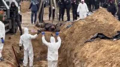 Mass grave Bucha