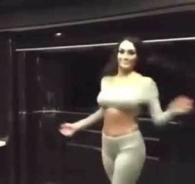 Nikki bella