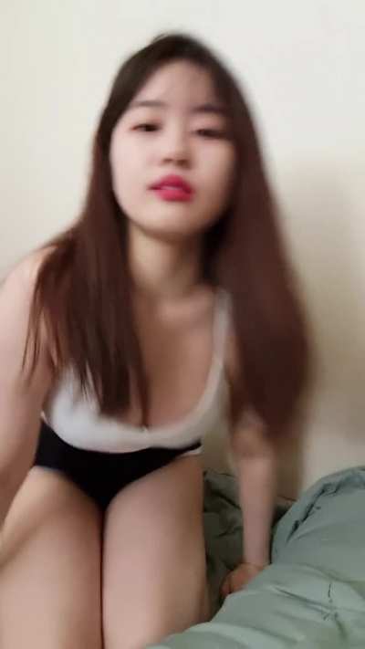 Soram Deep Cleavage