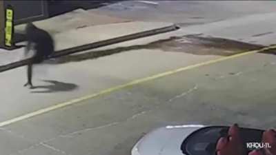 Man survives and drives himself to the hospital after he was shot 7 times by a would-be robber outside a Wendy’s. (Houston, Texas)