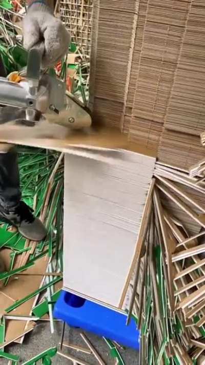 Removing pieces of box cutouts