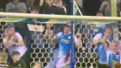 Barrow fan (great reaction)