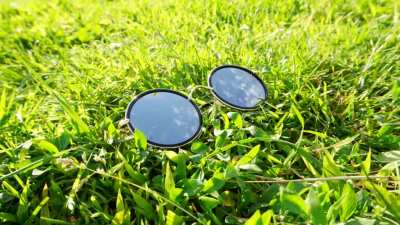 Clouds reflecting off my sunglasses [0:30]